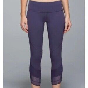 LULULEMON Size 4 Emerge Renewed Nightfall Purple Dot Tight Legging Mesh Hem EUC